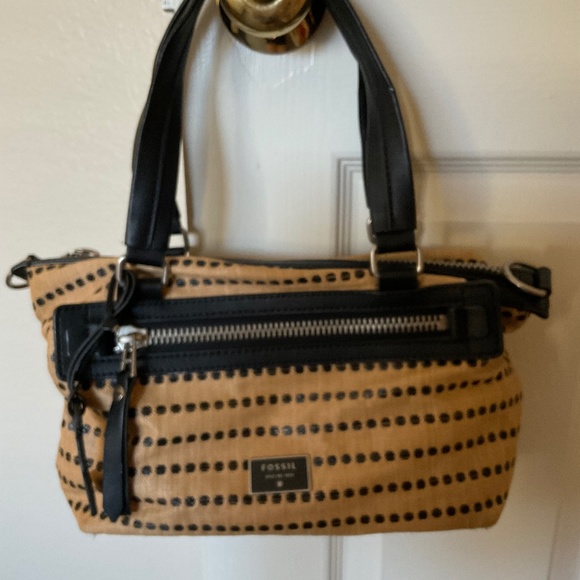 Fossil purse, black and tan. - Picture 1 of 3